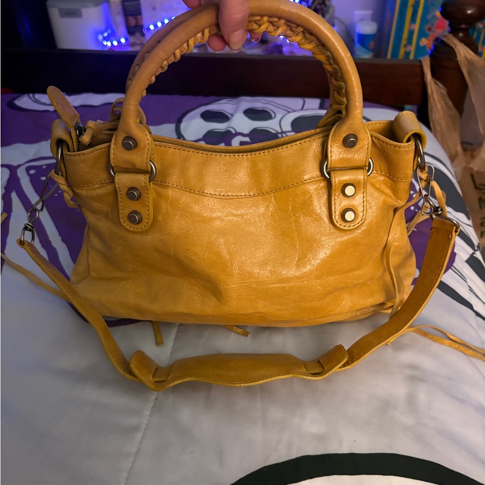 BALENCIAGA Agneau Classic Hardware City Mangue Handbag NWOT - Picture 4 of 8